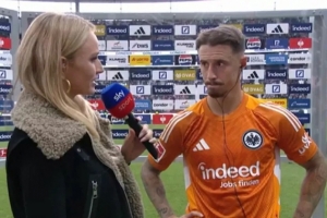 米乐M6-多特总监凯尔的记者女友谈采访乌龙：将球员认错，我很尴尬很恼火